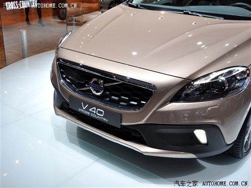 2012܇չ:֠V40 Cross Country ܇֮