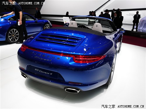 V܇չr911 Carrera4 ܇֮