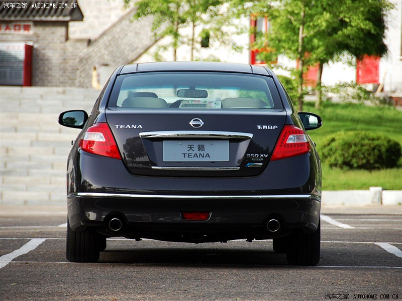 东风日产 天籁 08款 公爵 3.5L XV VIP 至尊版 车身外观172803 点击进入下一页