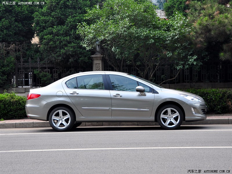 东风标致 标致408 2010款 2.0L自动尊贵版 车身外观742341 点击进入下一页 东风标致 标致408 2010款 2.0L自动尊贵版 车身外观742341 点击进入下一页