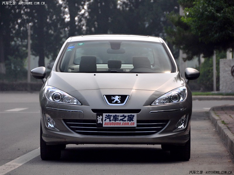 东风标致 标致408 2010款 2.0L自动尊贵版 车身外观742342 点击进入下一页 东风标致 标致408 2010款 2.0L自动尊贵版 车身外观742342 点击进入下一页
