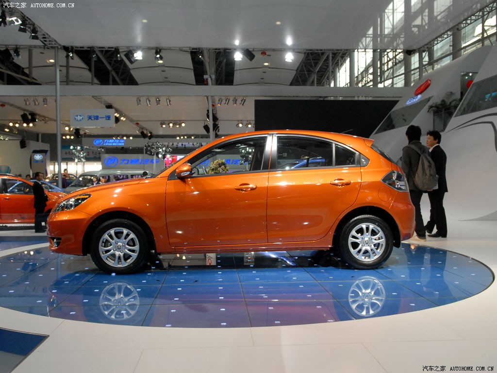 【图】长安汽车悦翔2010款 两厢 1.5AT 豪华型