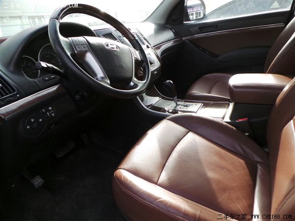 8l 豪华导航版_黑色_二手车之家