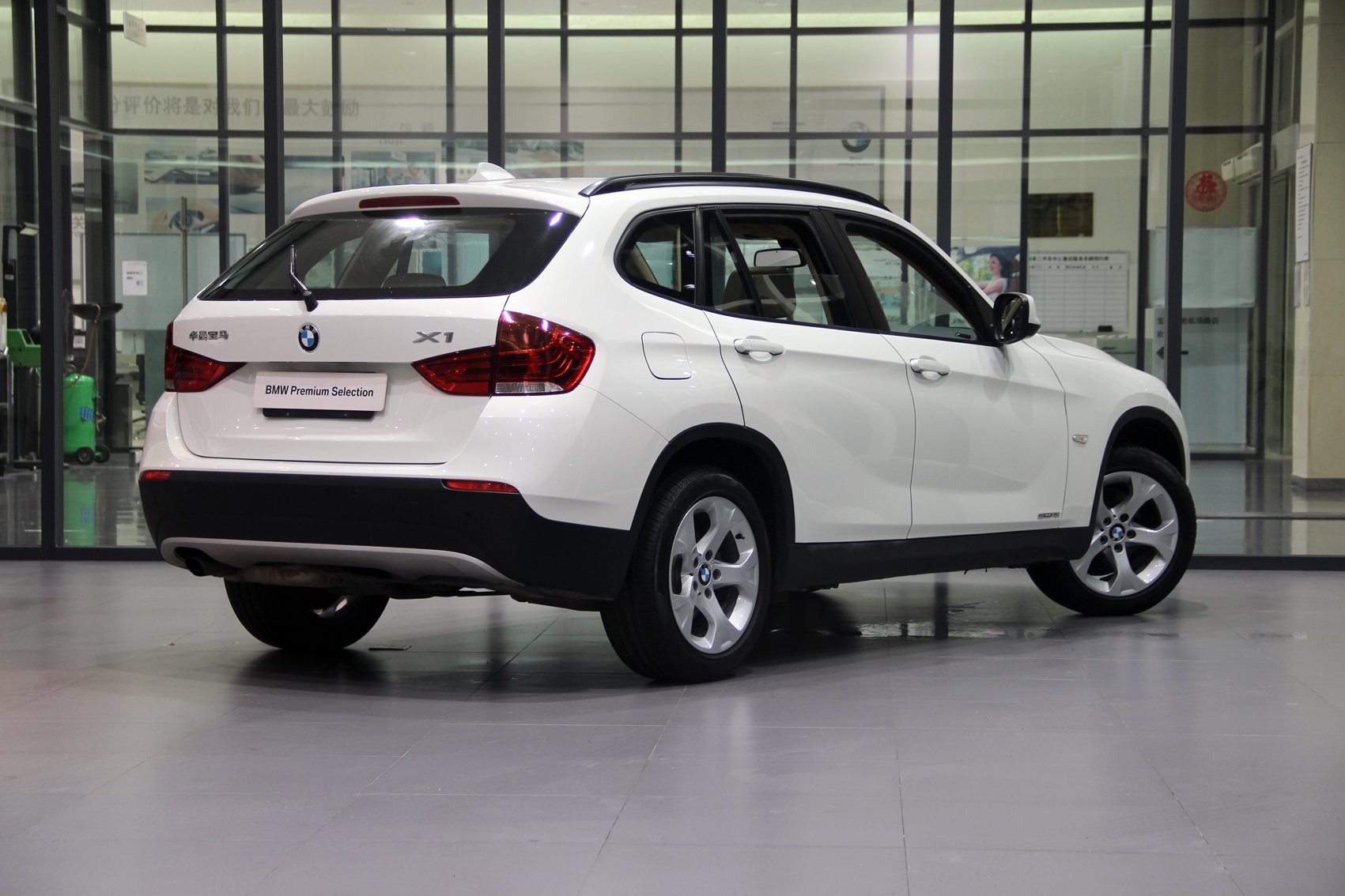 合肥宝利丰尊选二手车 今日特价车型bmw x1-18i 豪华