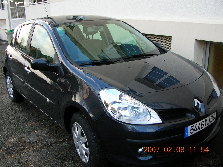 法国之旅-雷诺clio两厢车