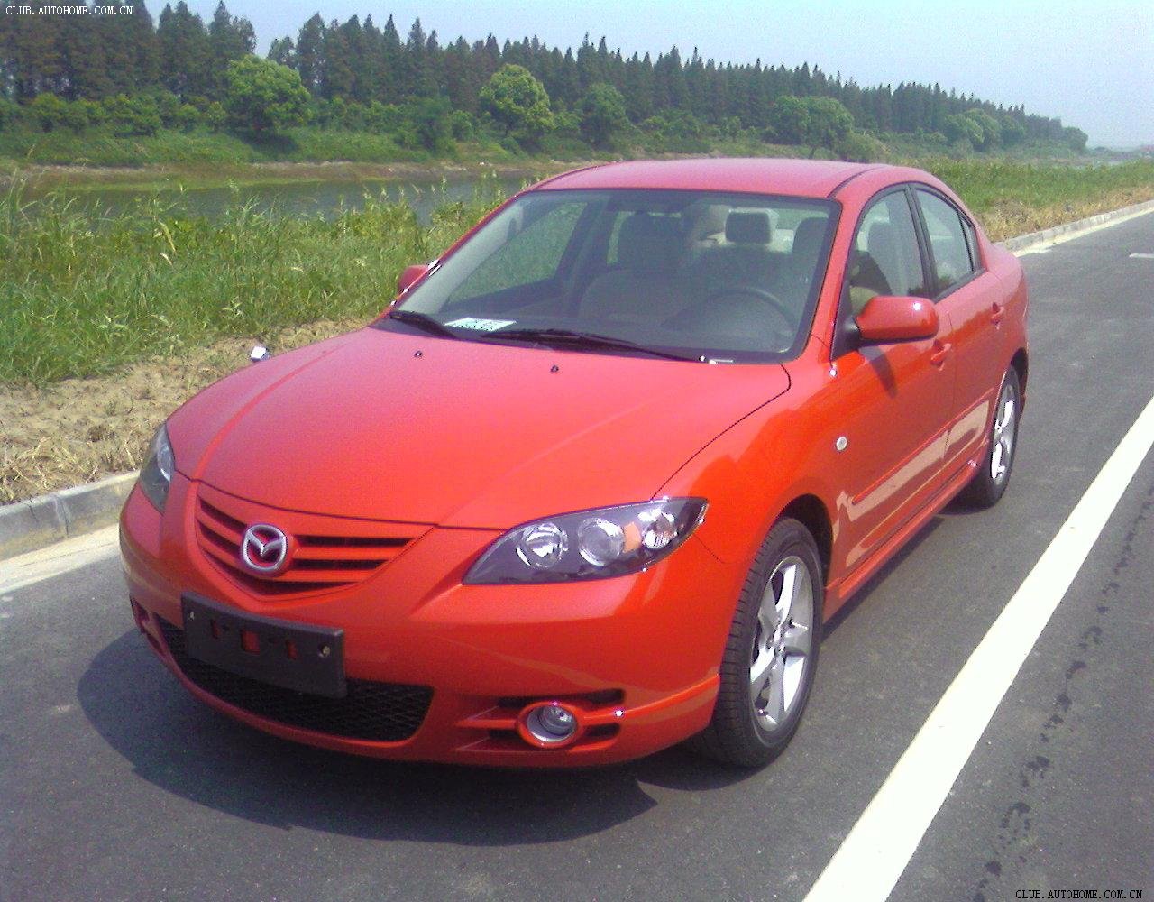 红色马自达3