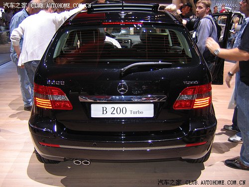奔驰b200turbo