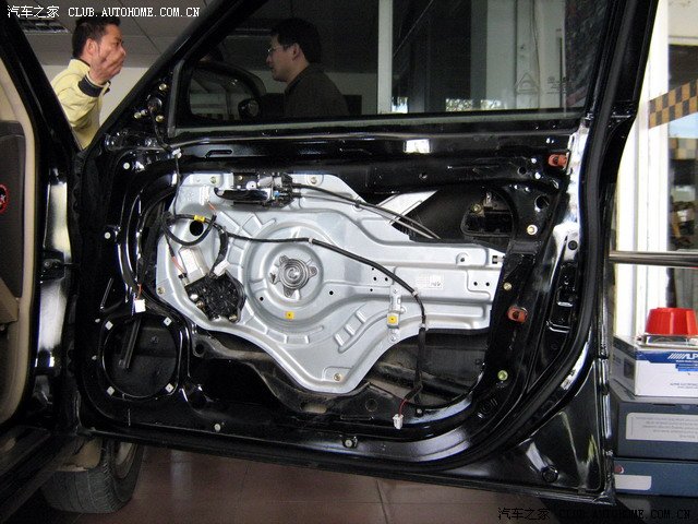 【图】借用论坛里几位兄弟的图片,看看悦动的车门内部_伊兰特论坛