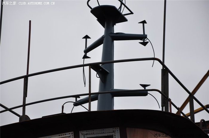 哇哇,船上的桅灯杆,将来船下水后的雷达啦,导航啦,对讲机啦,信号灯啦