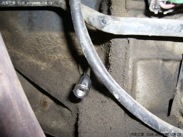 请问各位哪个是飞轮定位孔