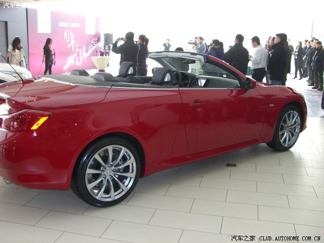 实拍全国首发第一台g37敞篷 (多图)_英菲尼迪q60/q60s论坛_手机汽车之