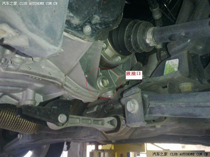 黑狼手动mq200变速器这个变速器棒说.红圈事放油口