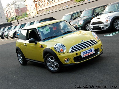 有谁把320前脸改装成mini的样子吗?(有大量图片)