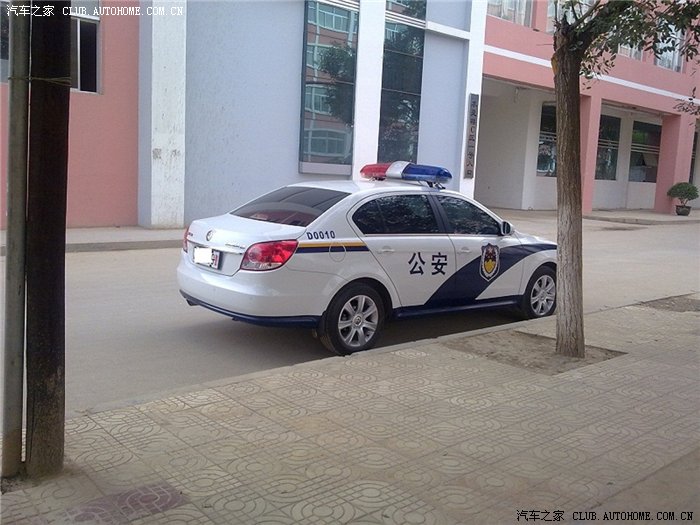 学校拍的朗逸改装警车 v5