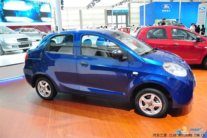 瑞麒m1的外观还是要好看的多