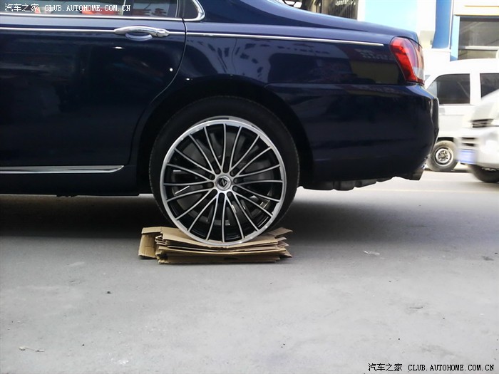 3294 | 回复: 82 荣威750论坛 235/40 r18 性能轮毂作业巨献!