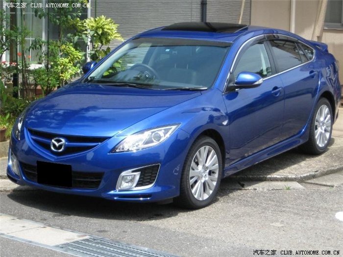 体验蓝色睿翼轿跑的魅力!