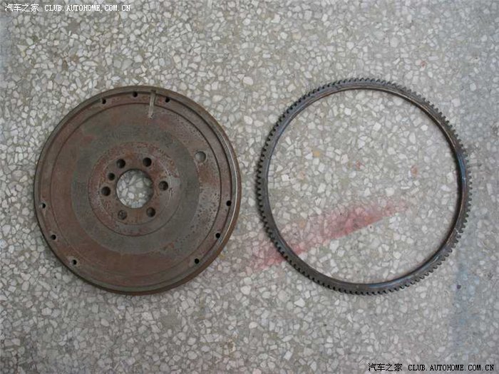 更换曲轴飞轮齿轮环,了解康康飞轮正时孔.