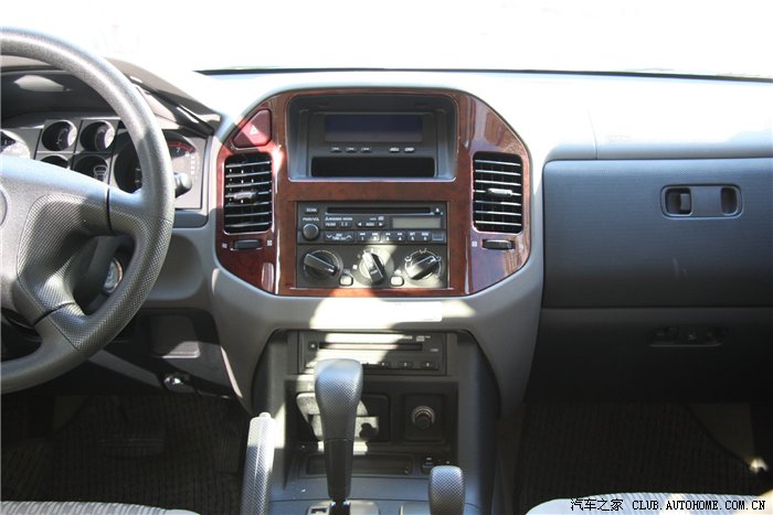 帕杰罗v73中控小改,加装欧华dvd导航后视一体机