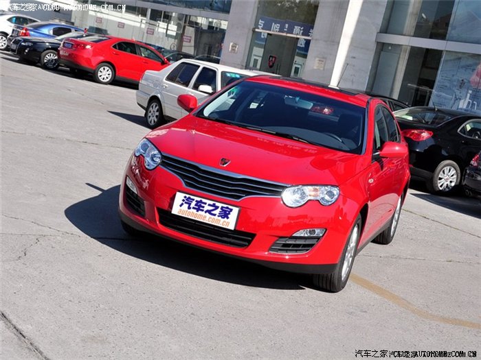 80后男生开白色还是红色550? 车型:荣威550启臻版2010款.