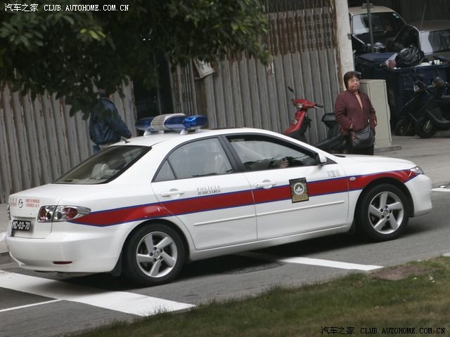 世界各国的马自达6警车