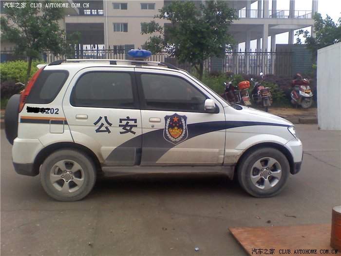 拍到的tt警车_众泰2008论坛_手机汽车之家