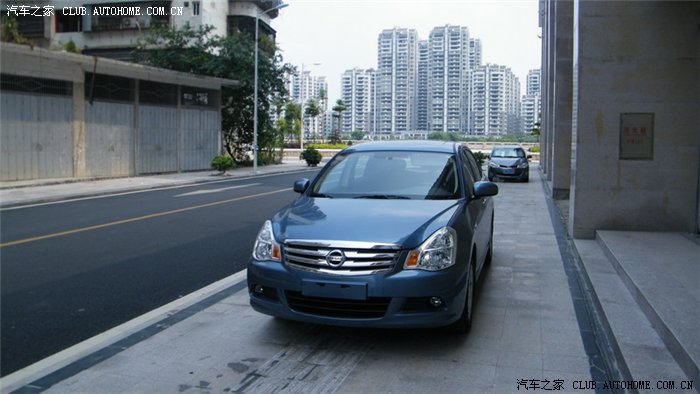 成长的日子7月19日提的16豪华天窗版晶钻蓝轩逸申请广东车标