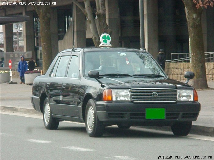 现今日本皇冠出租车考究