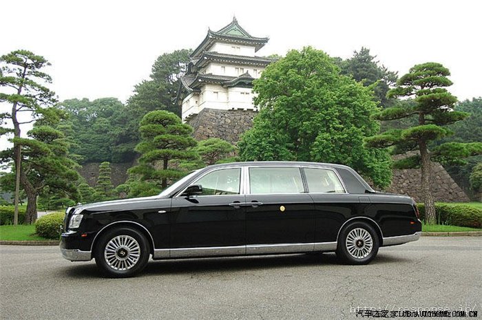 车型——丰田世纪         一个特殊版本,叫做丰田皇家世纪
