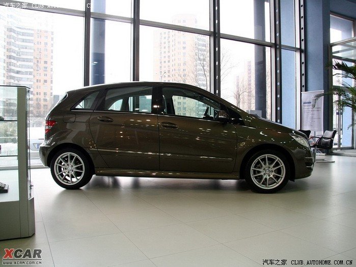 有谁见过b200草原棕的实车,想下手这个颜色,问下真车感觉如何?