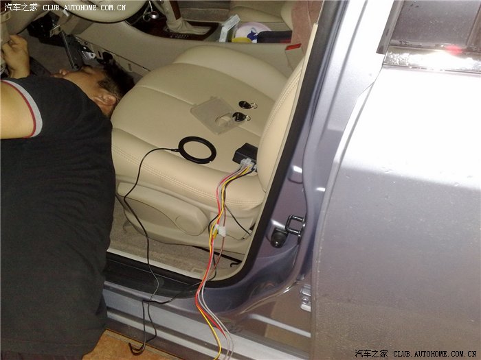 汽车暗锁安装方法图片图片