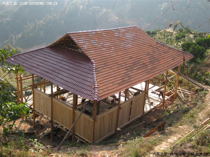 【吊脚楼】………………………………看看木式建筑是怎么建成的?