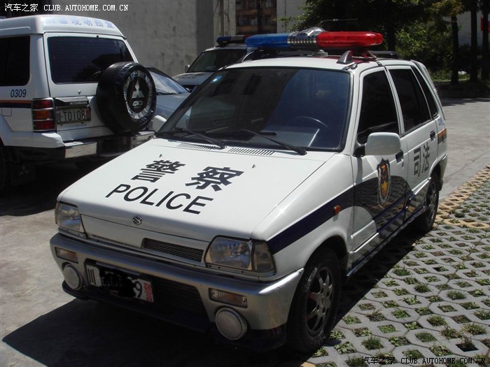 奥拓警车