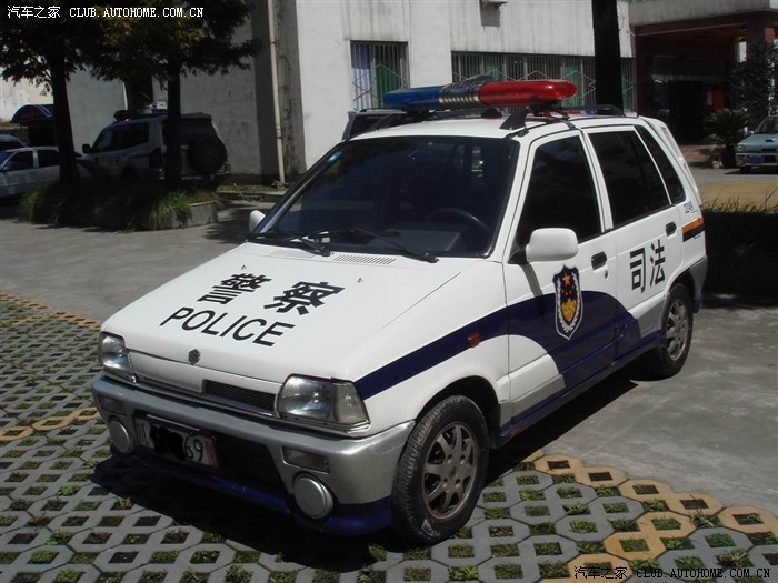 奥拓警车