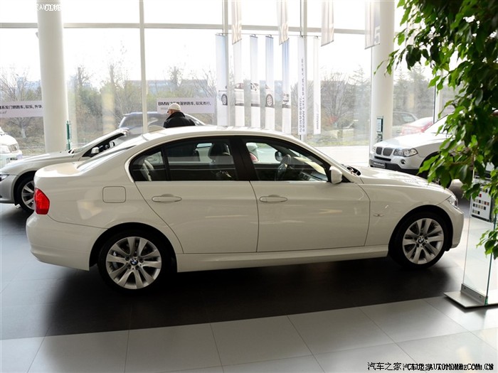 宝马3系低配和大众cc顶配价格差不多,大家帮我抉择下