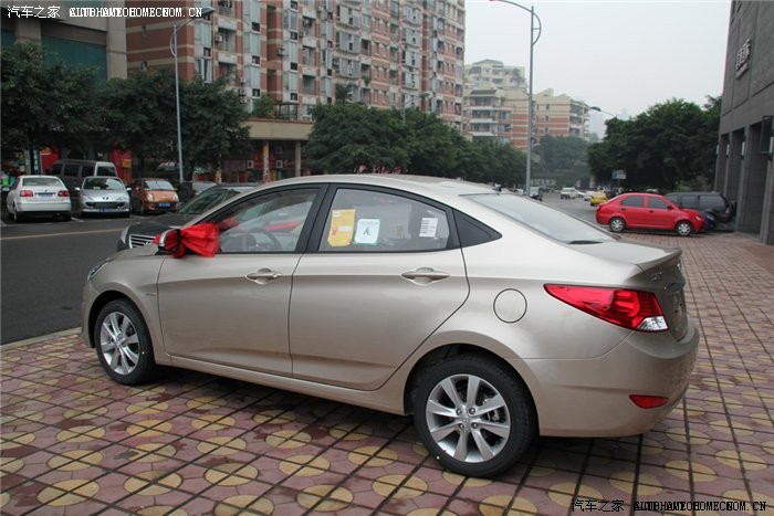 群里有没有流沙金颜色的瑞纳车呀急