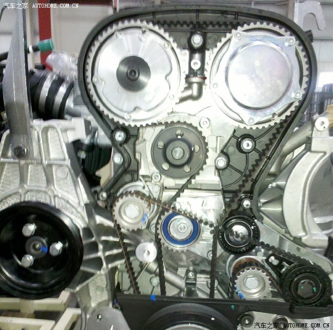目前gs5的发动机采用的是正时皮带,可以比较一下,正时皮带和正时链条