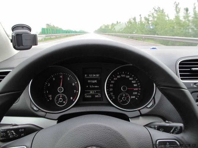 高尔夫最高车速180!
