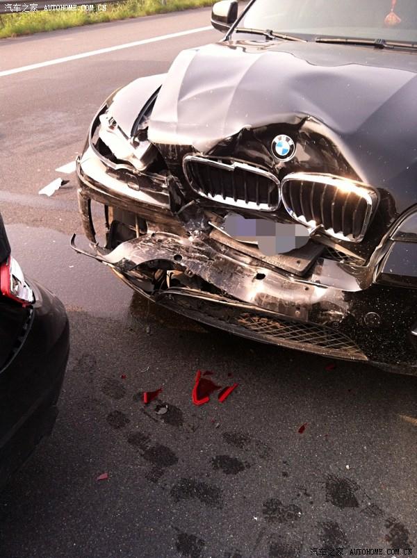 倒数第辆"撞最惨"宝马x6,修修要点钱