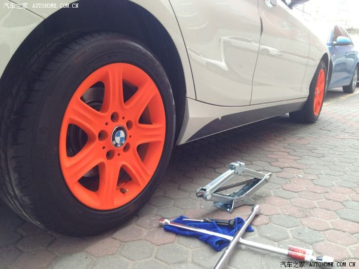 4132 | 回复: 51 宝马1系论坛 116领先骚橙轮毂上身!