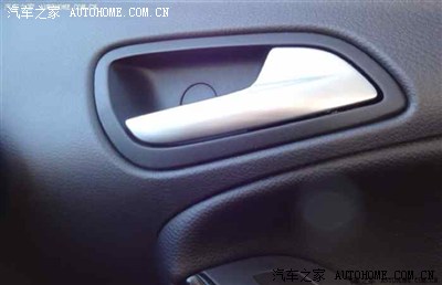车内门把手 这个是干嘛的?