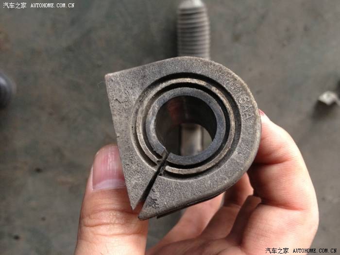 换了方向机和平衡杆胶套效果明显.