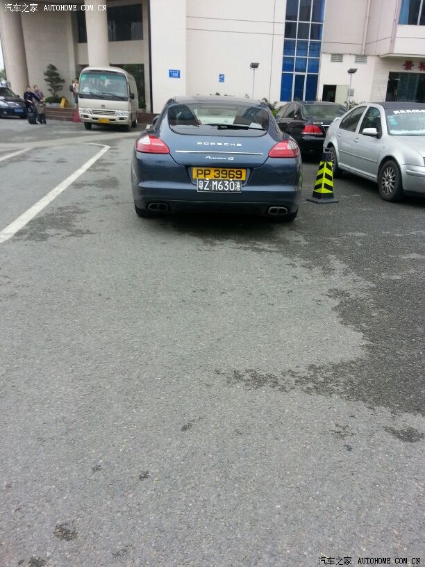 求鉴定传说中的内地香港双牌车两个牌照都代表什么啊