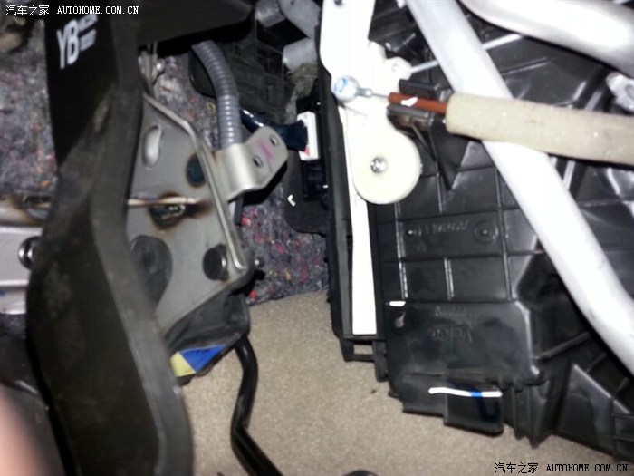 逍客的空调鼓风机怎么拆卸呢空调的进风口是在哪里呢