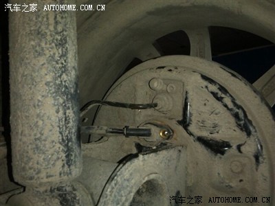 轮速传感器安装位置