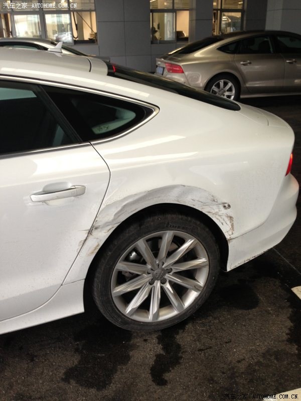 【图】一万公里去保养半路被撞 汗_奥迪a7论坛_汽车之家论坛