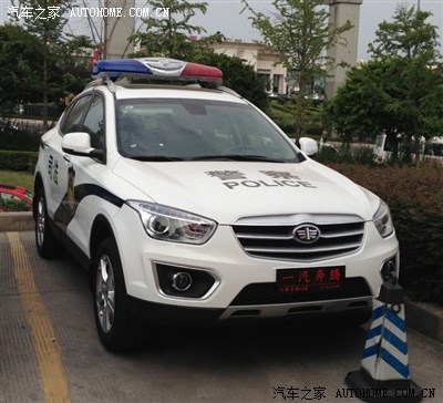 奔腾x80警车款有木有霸气有木有