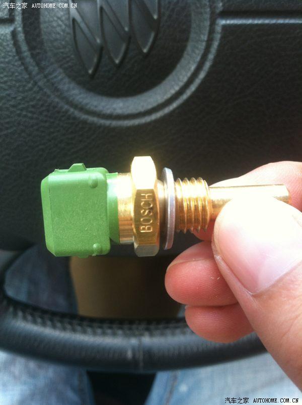 【图】今天换了水温传感器挺麻烦的!_凯越论坛_汽车之家论坛