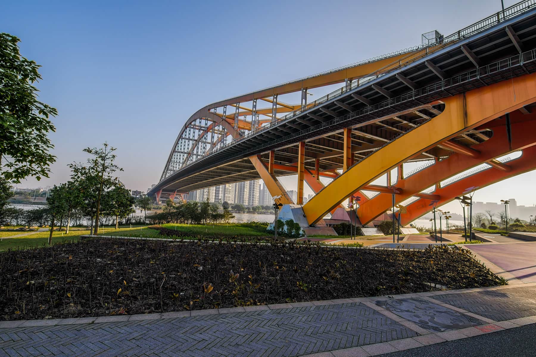 左右视角看东平大桥