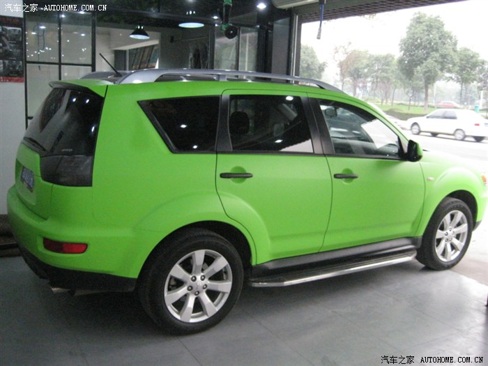 10款三菱欧蓝德改色亚光绿作业